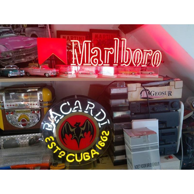 ORIGINELE NEON LICHTRECLAME MARLBORO jaren 60/70 = TOPSTUK