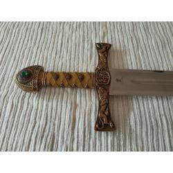 Toledo zwaard “bronzen Ivanhoe zwaard”