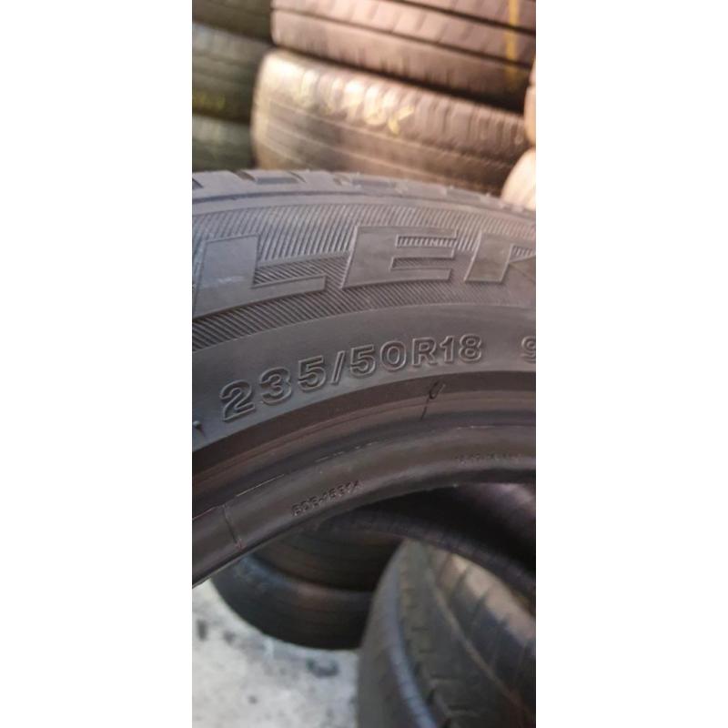 235/50r18 Bridgestone avec montage et equilibrag.