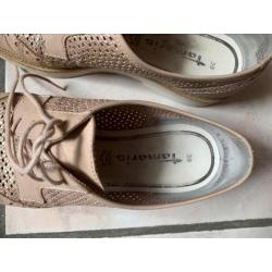 Gemakkelijke schoenen Tamaris 39 beige