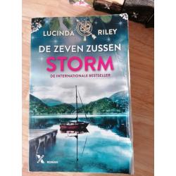 De zeven zussen + Atlas volledige serie van Lucinda Riley