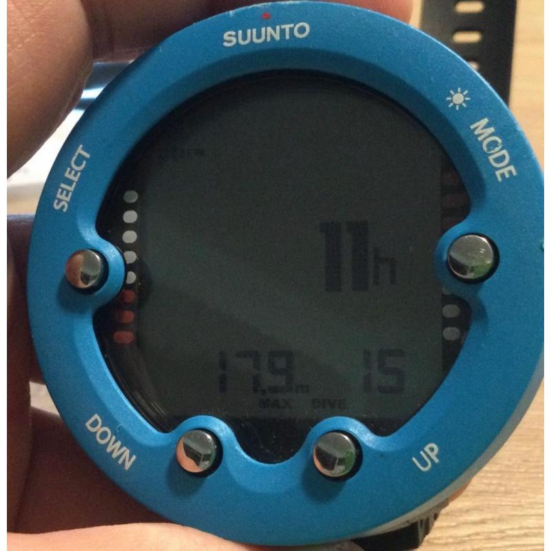 Suunto Zoop Novo + accessoires 175€