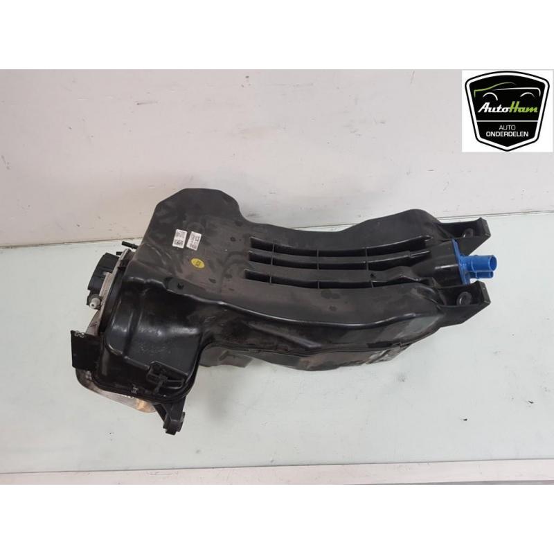 ADBLUE TANK Audi SQ7 (4MB / 4MG) (4M0131878CF)