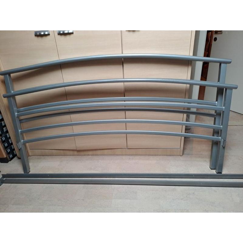 Metalen bedframe