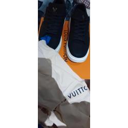 Louis vuitton schoenen maat 42,5