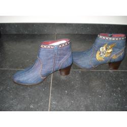 schoen desigual. Maat 37. Nooit gedragen.