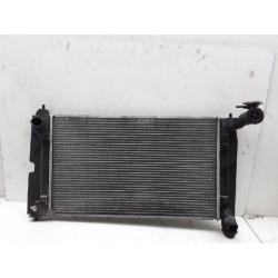 RADIATEUR Toyota Avensis Wagon (T25 / B1E) (01-2003/11-2008)