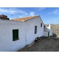 Finca in Andalucia met zeezicht en avocadoplantage