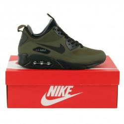 Nike air max 90 maat 35 t/m 46 verschillende kleuren  €40  made in China