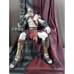 Beeld kratos on throne