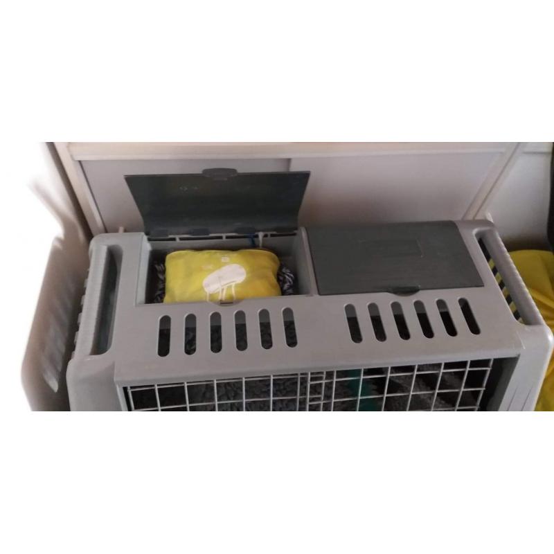 Benche, transportbox, slaapplaats hond, box konijn of poes of kleine hond