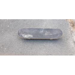 Skateboard hot wheels