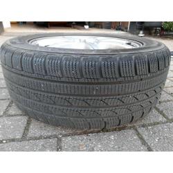 4 winterbanden  op aluminium velgen maat 215/55R16 97HXL