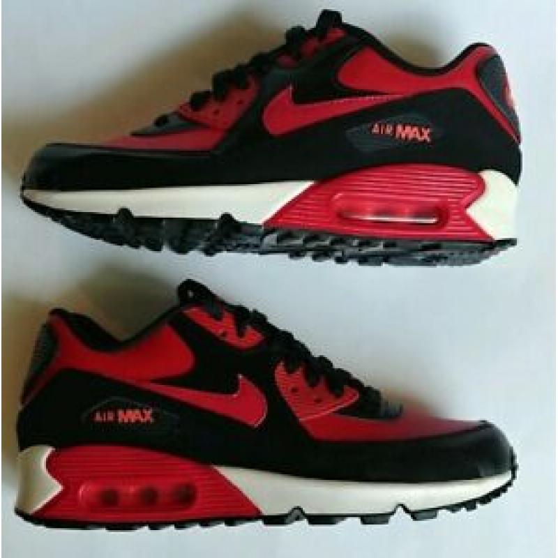 Nike air max 90 maat 35 t/m 46 verschillende kleuren  €40  made in China