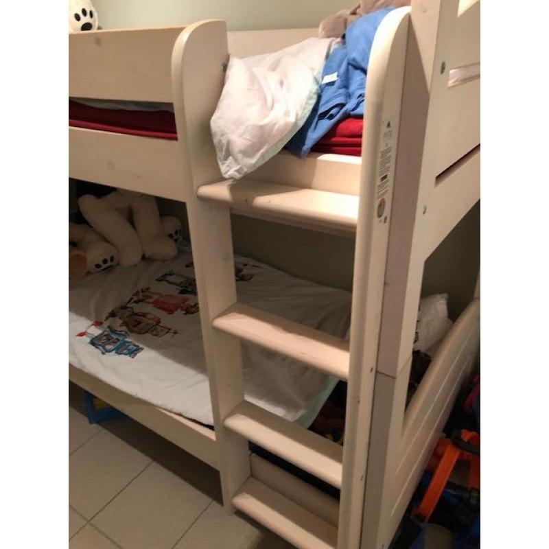 mooi stapelbed  incl matrassen te koop