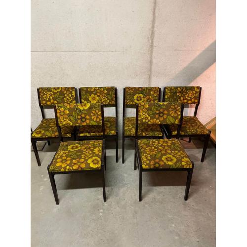 Vintage Seventies stoelen , 6 stuks leuk bloemenmotief