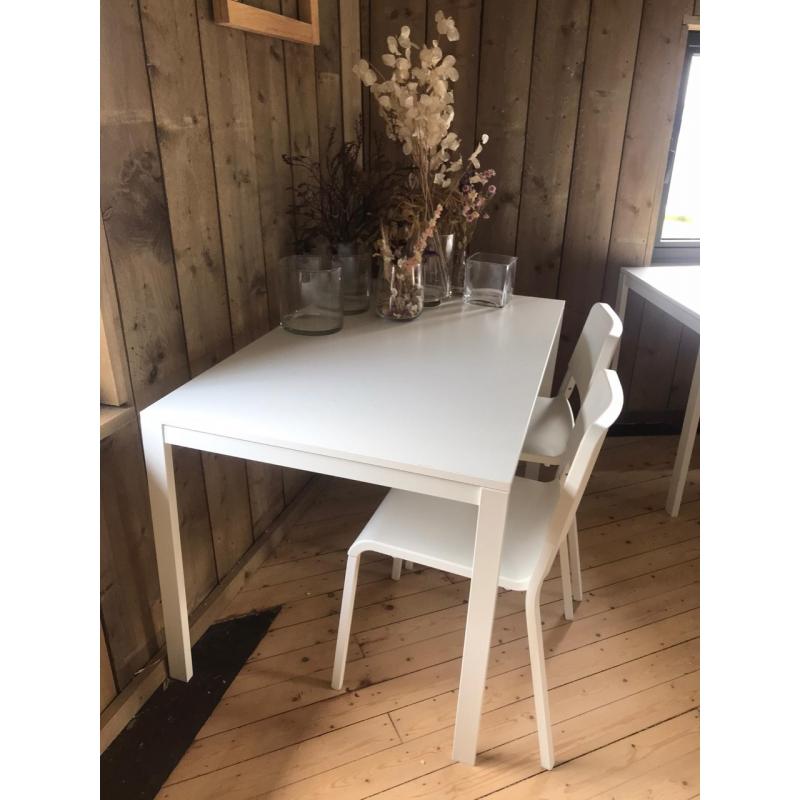 tafel   stoelen ikea