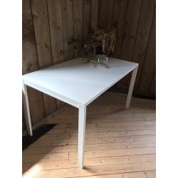 tafel   stoelen ikea