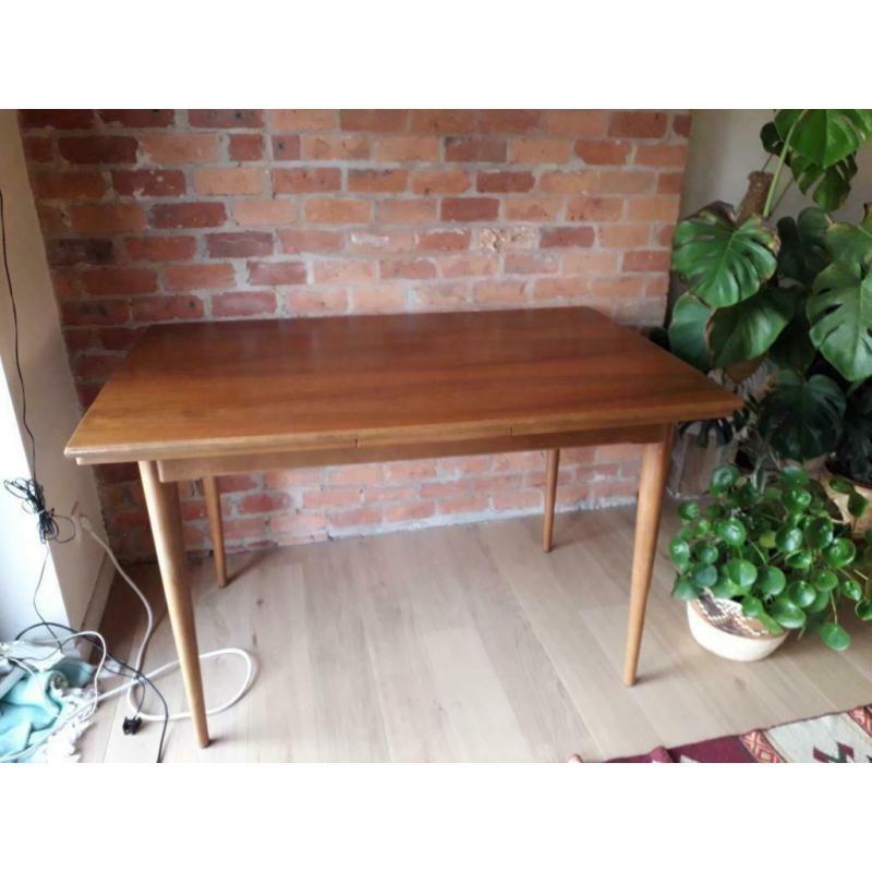 Vintage eettafel